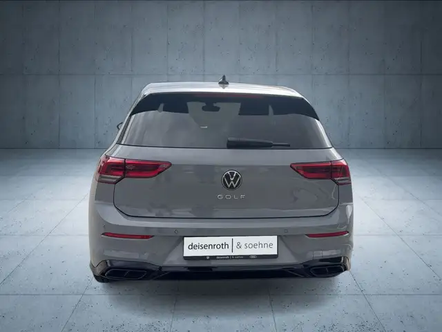Volkswagen Golf view 4