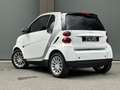 smart forTwo Coupe 1.0i - 71 mhd - BV Softouch COUPE Passion Weiß - thumbnail 2