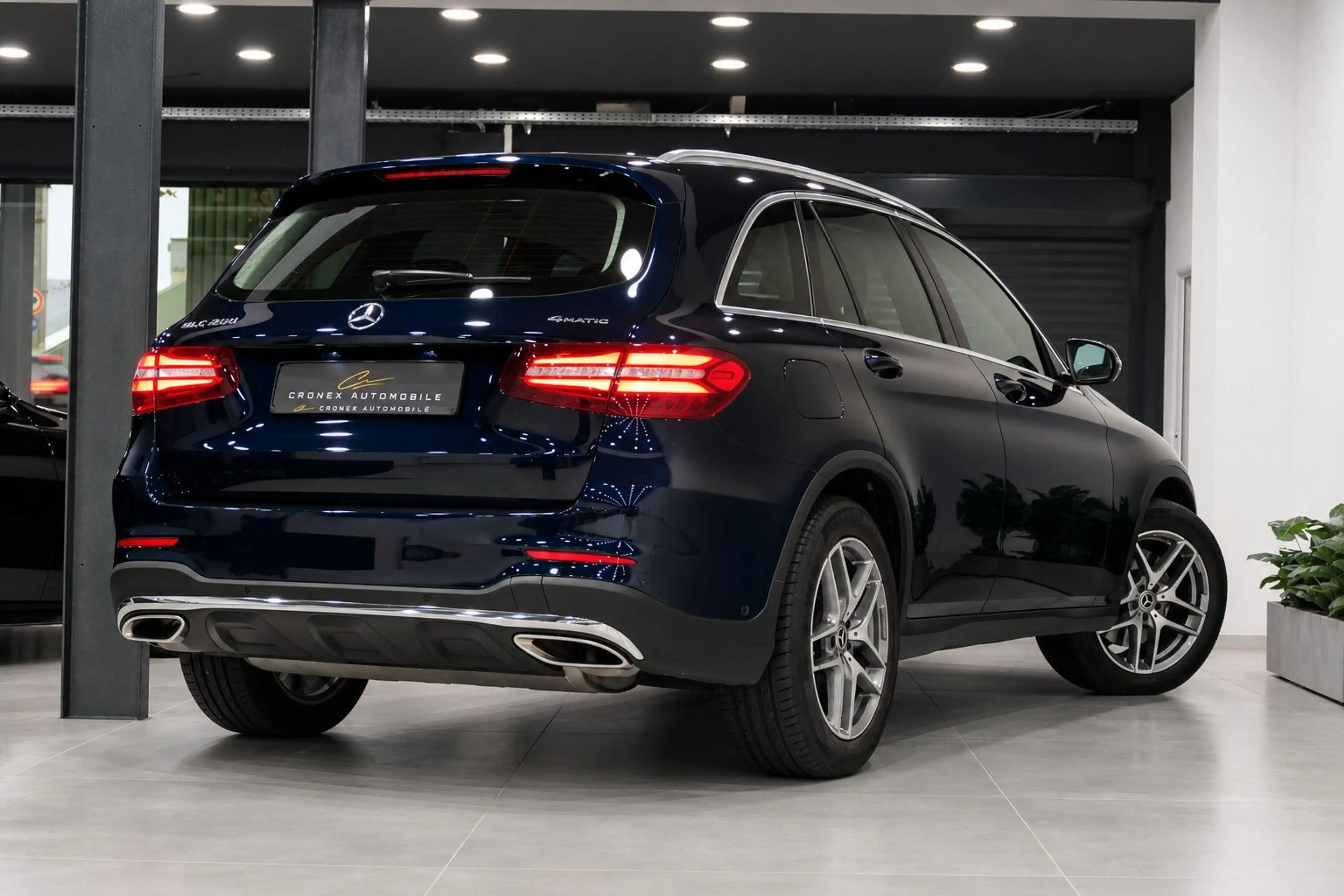 Mercedes-Benz GLC 250 4Matic AMG/Distronic+/20"/Presafe+/RFK — photo 2