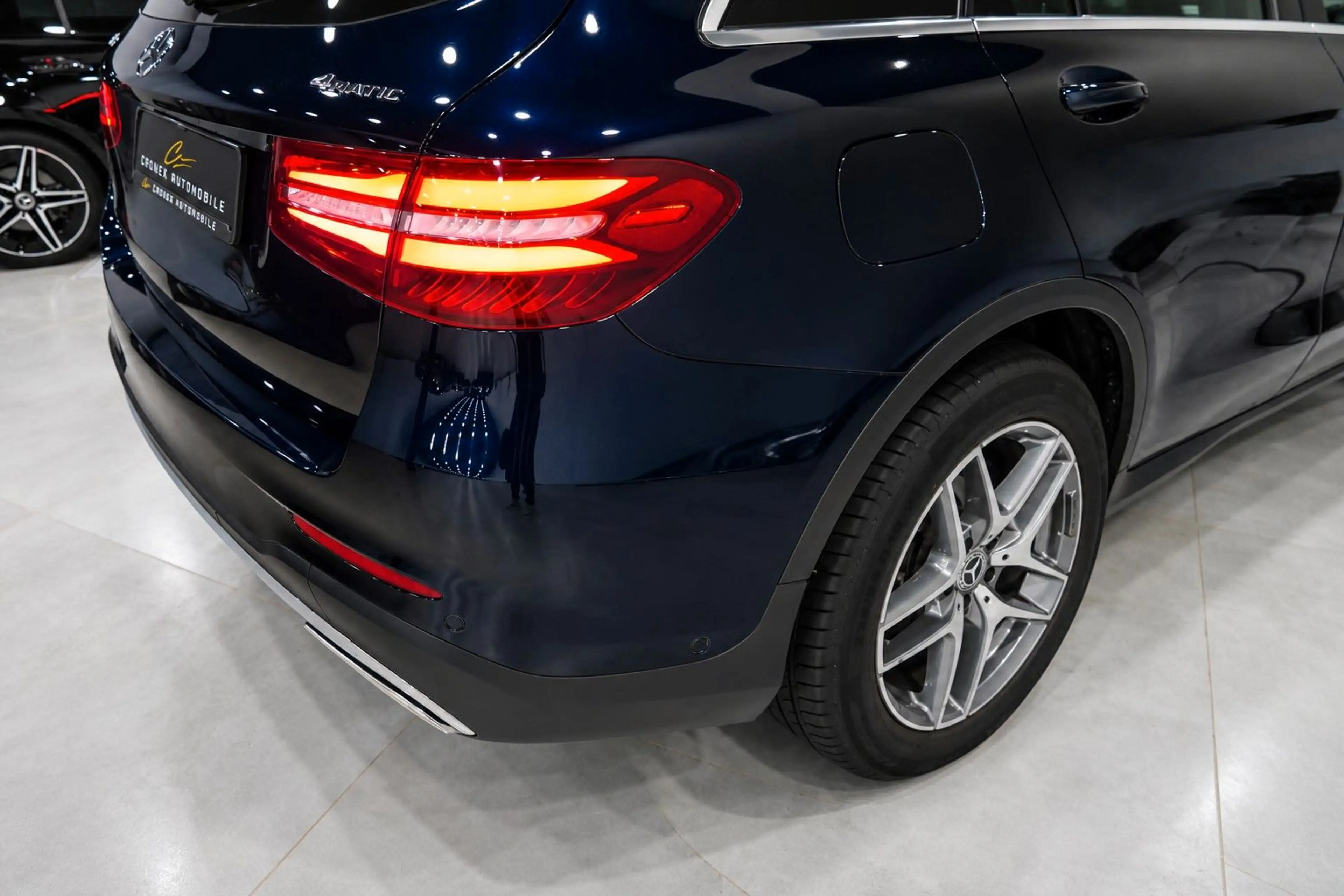 Mercedes-Benz GLC 250 4Matic AMG/Distronic+/20"/Presafe+/RFK — photo 14