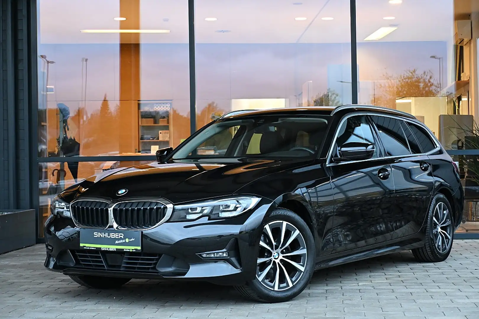 BMW 320 d Touring 48 V Mild-Hybrid-Technologie Aut. ACC... Noir - 1