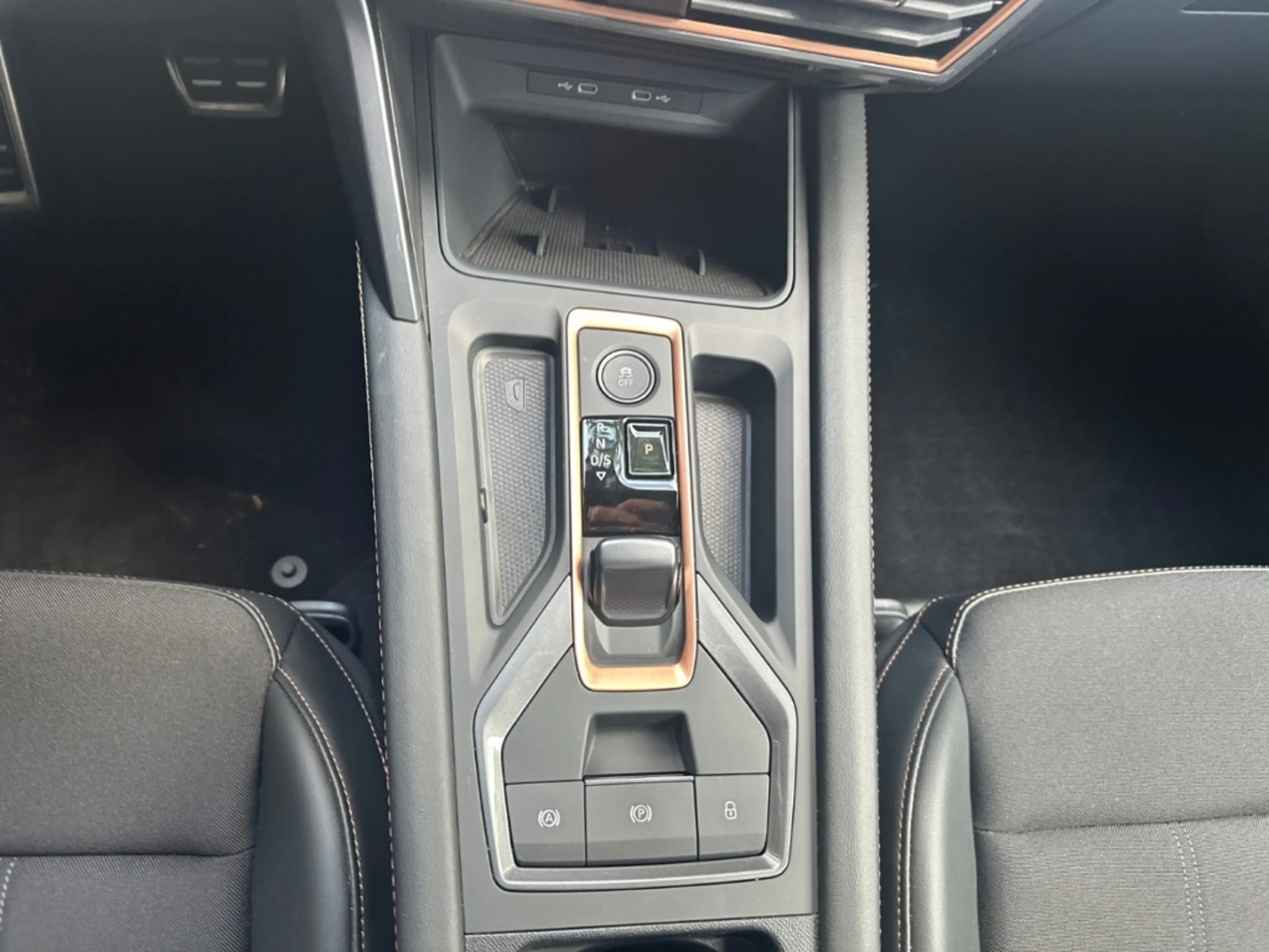 CUPRA Formentor 1.5 eTSI DSG *Winterpaket*AHK*el. Heck* — photo 11