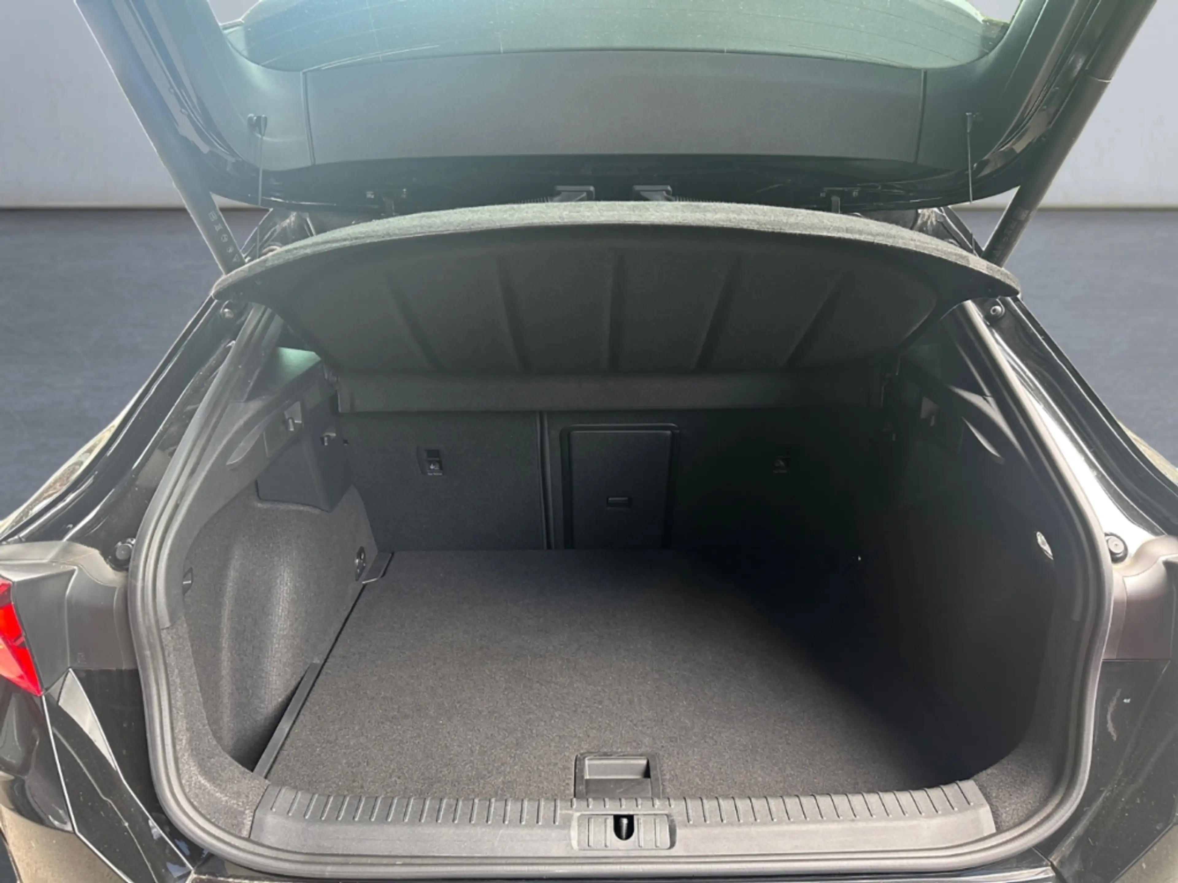 CUPRA Formentor 1.5 eTSI DSG *Winterpaket*AHK*el. Heck* — photo 15