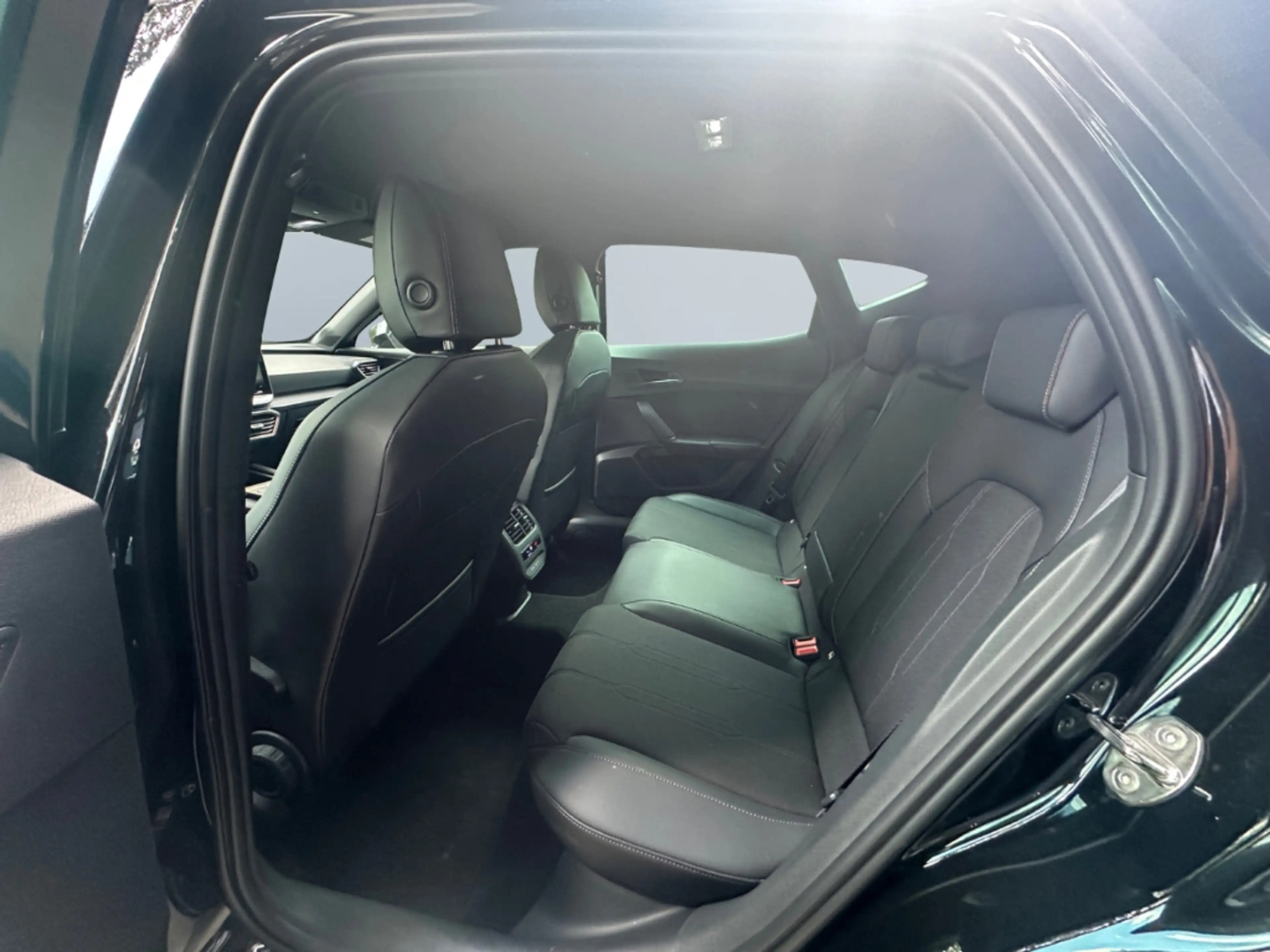CUPRA Formentor 1.5 eTSI DSG *Winterpaket*AHK*el. Heck* — photo 14