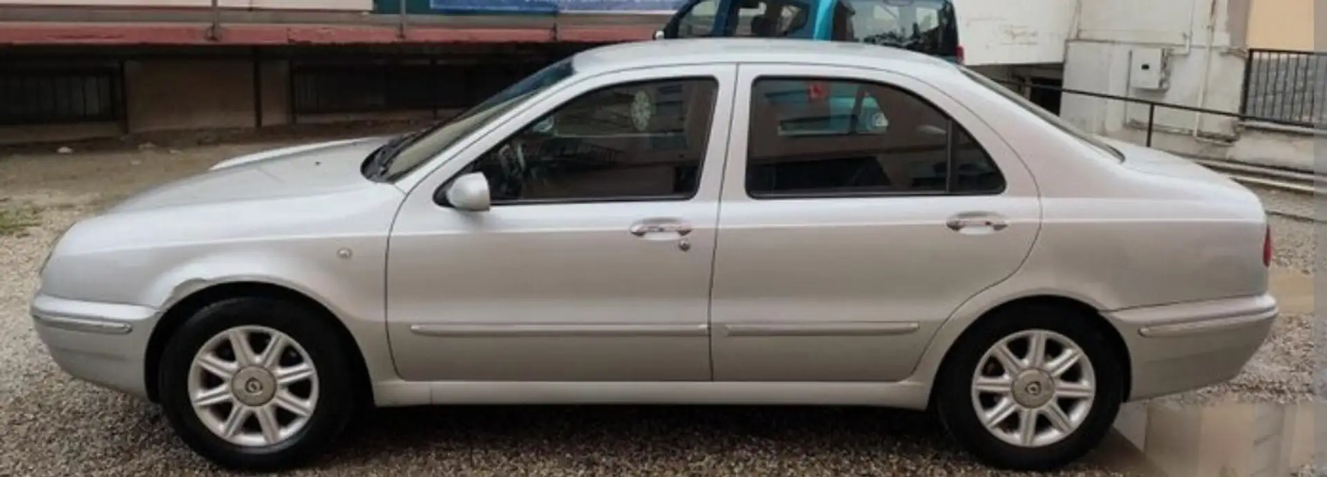 Lancia Lybra 2.0 Executive - 1