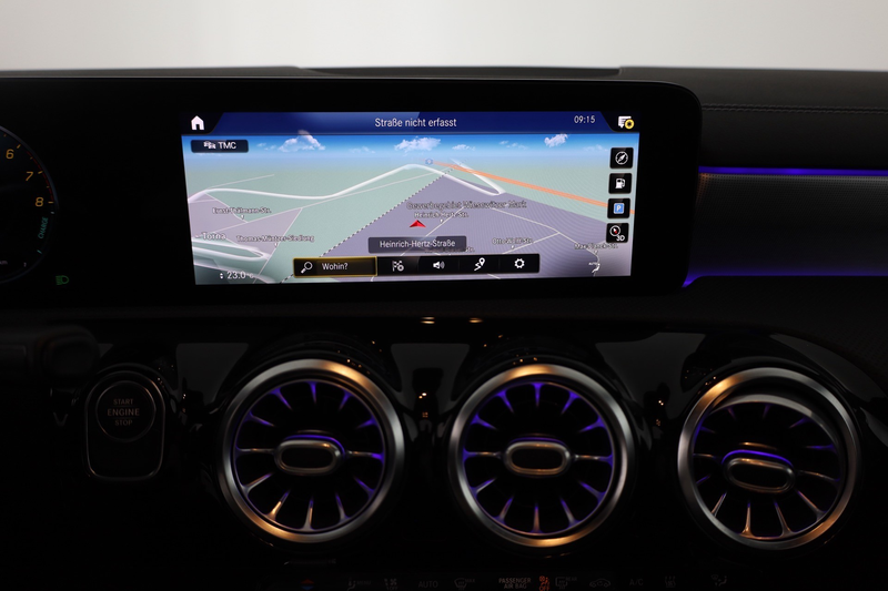 Mercedes-Benz CLA 250 e Edition 2020 AMG Line LED Panorama AHK — photo 11