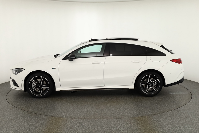 Mercedes-Benz CLA 250 e Edition 2020 AMG Line LED Panorama AHK — photo 2