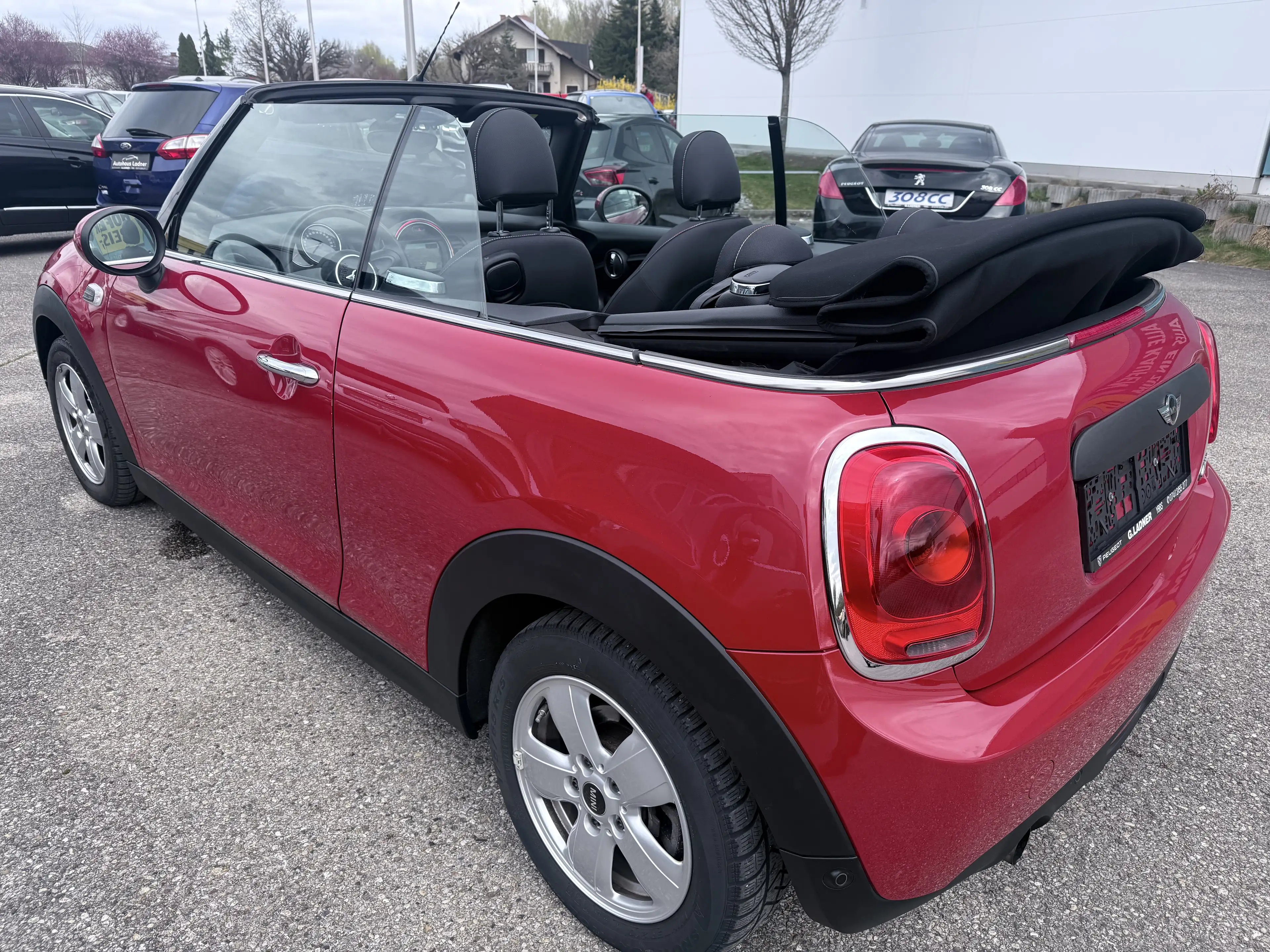MINI One Cabrio — photo 7
