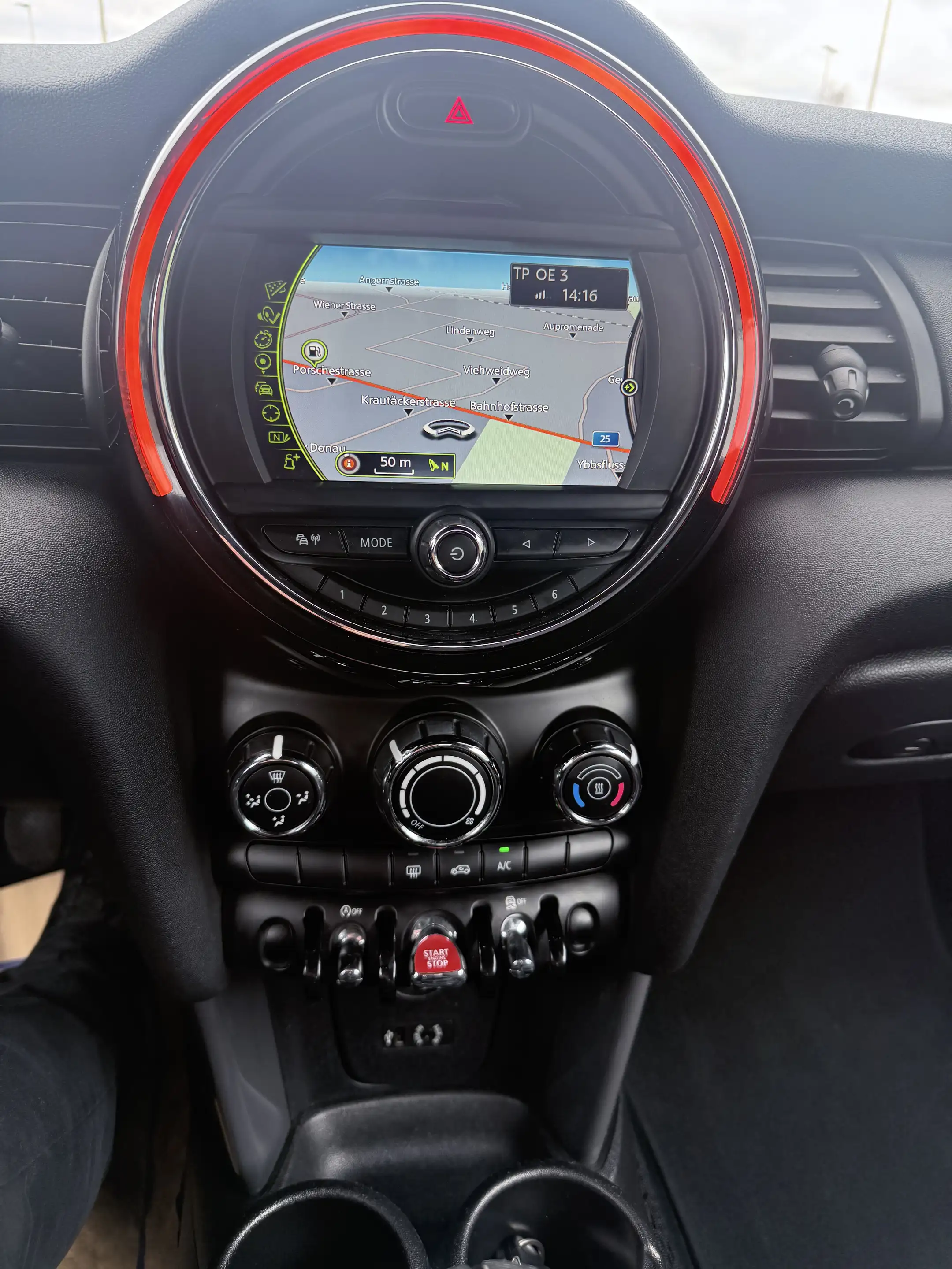 MINI One Cabrio — photo 9
