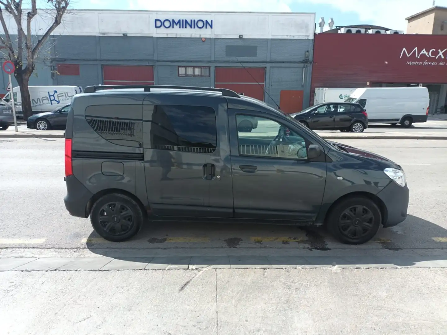 Dacia Dokker 1.5dCi Ambiance N1 66kW Gris - 1