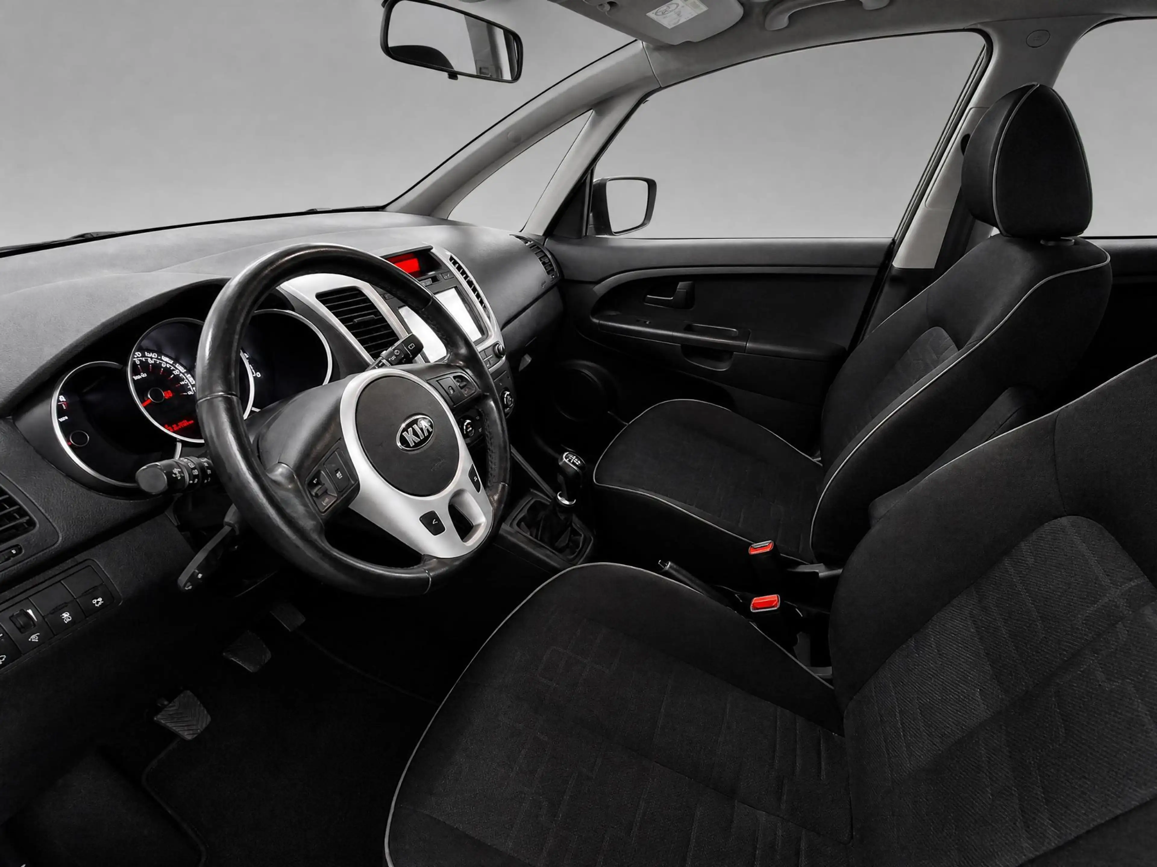 Kia Venga 1.4 CVVT Summer Edition | Cruise Conrtol | Keyless — photo 13