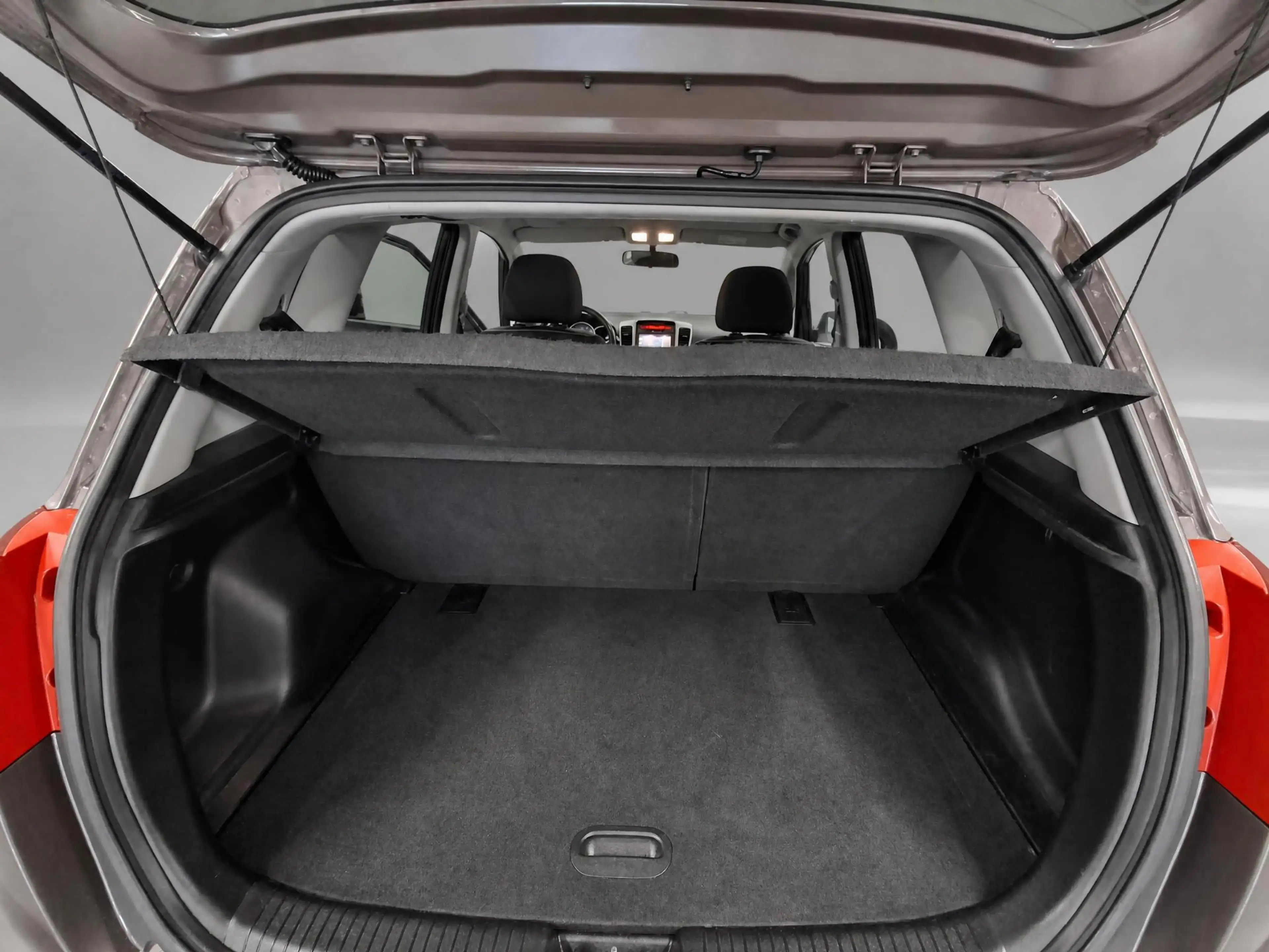 Kia Venga 1.4 CVVT Summer Edition | Cruise Conrtol | Keyless — photo 9