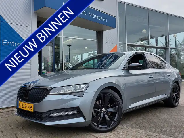 Skoda Superb 1.5 TSI ACT 150pk DSG Sportline Business | Navi +