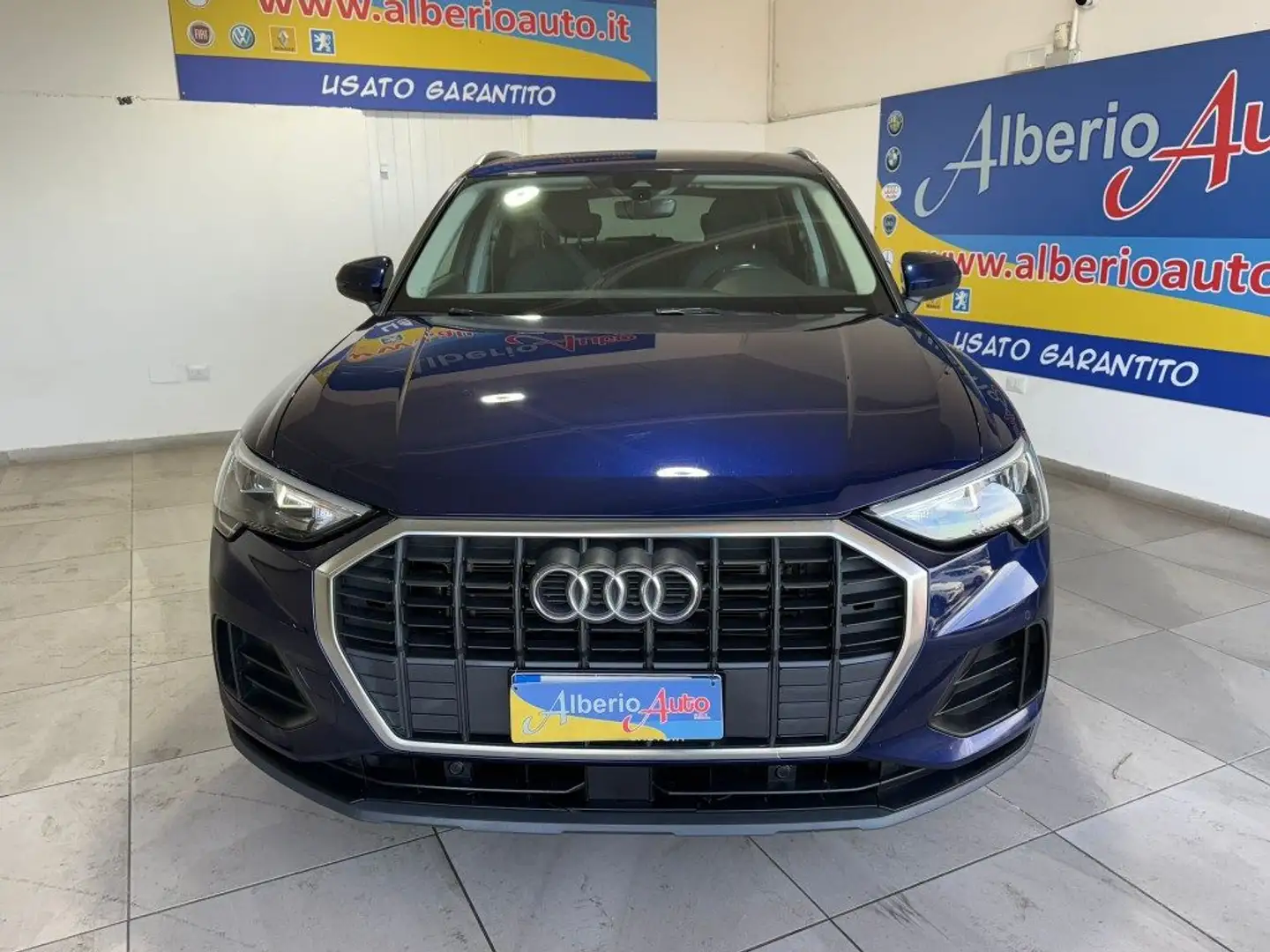 Audi Q3 35 TDI S tronic Business Blauw - 2