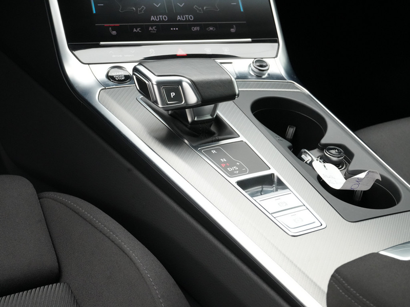Audi A6 Avant 45 TFSI quattro Sport LED ACC NAVI — photo 12