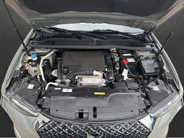 DS Automobiles DS 4 view 7