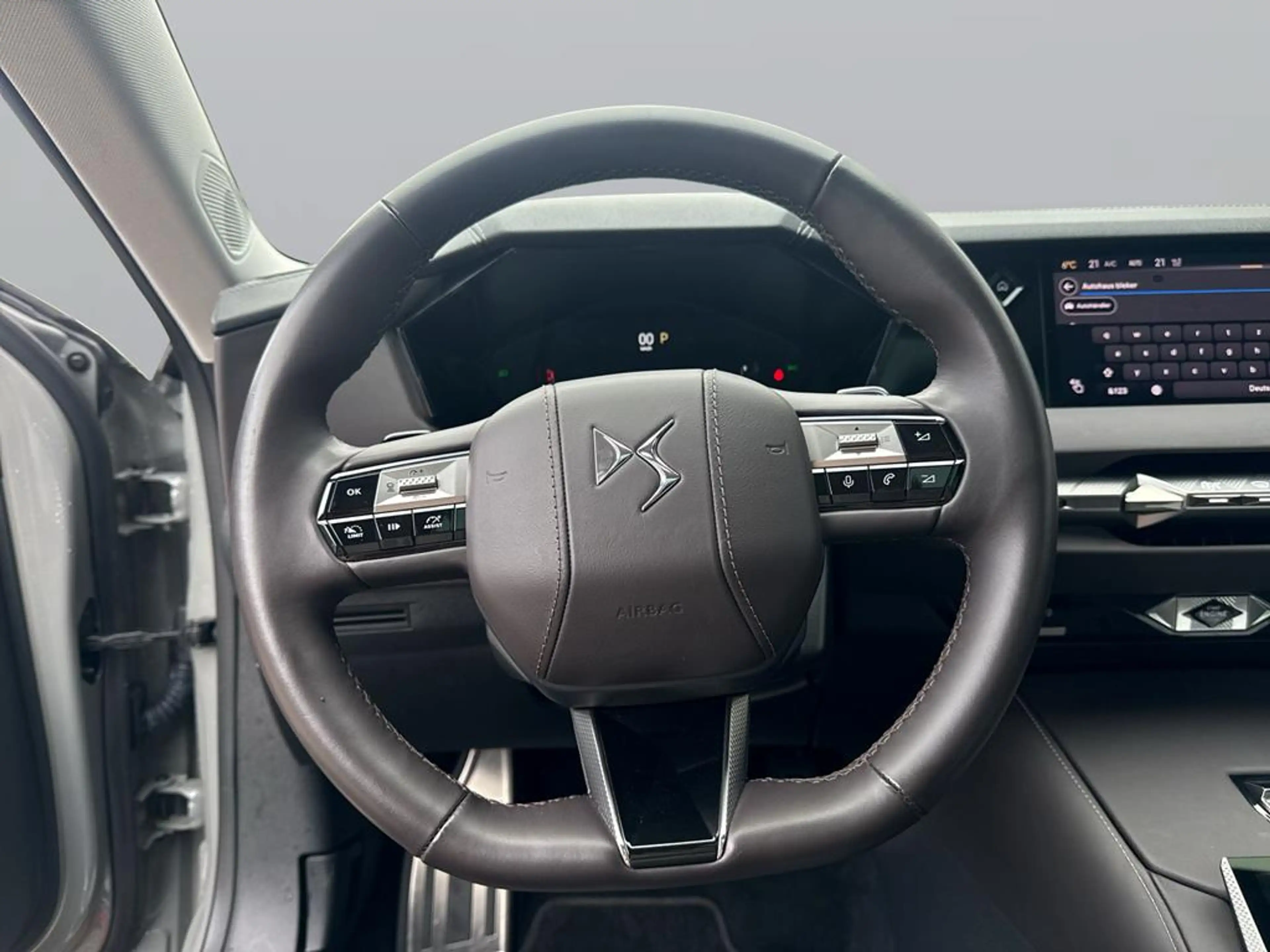 DS Automobiles DS 4 Opera — photo 14