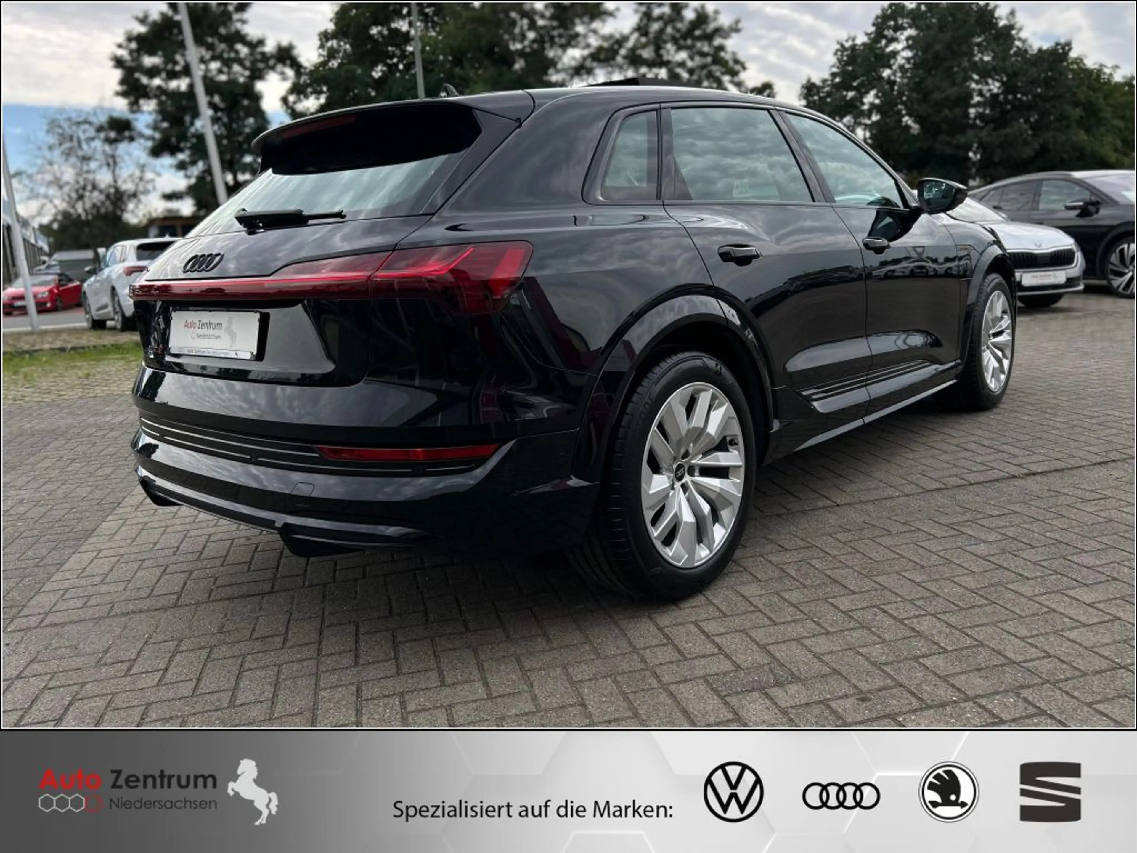 Audi e-tron S quattro AZN-Haus-Förderung* AHK PANO StandH LUFT — photo 5