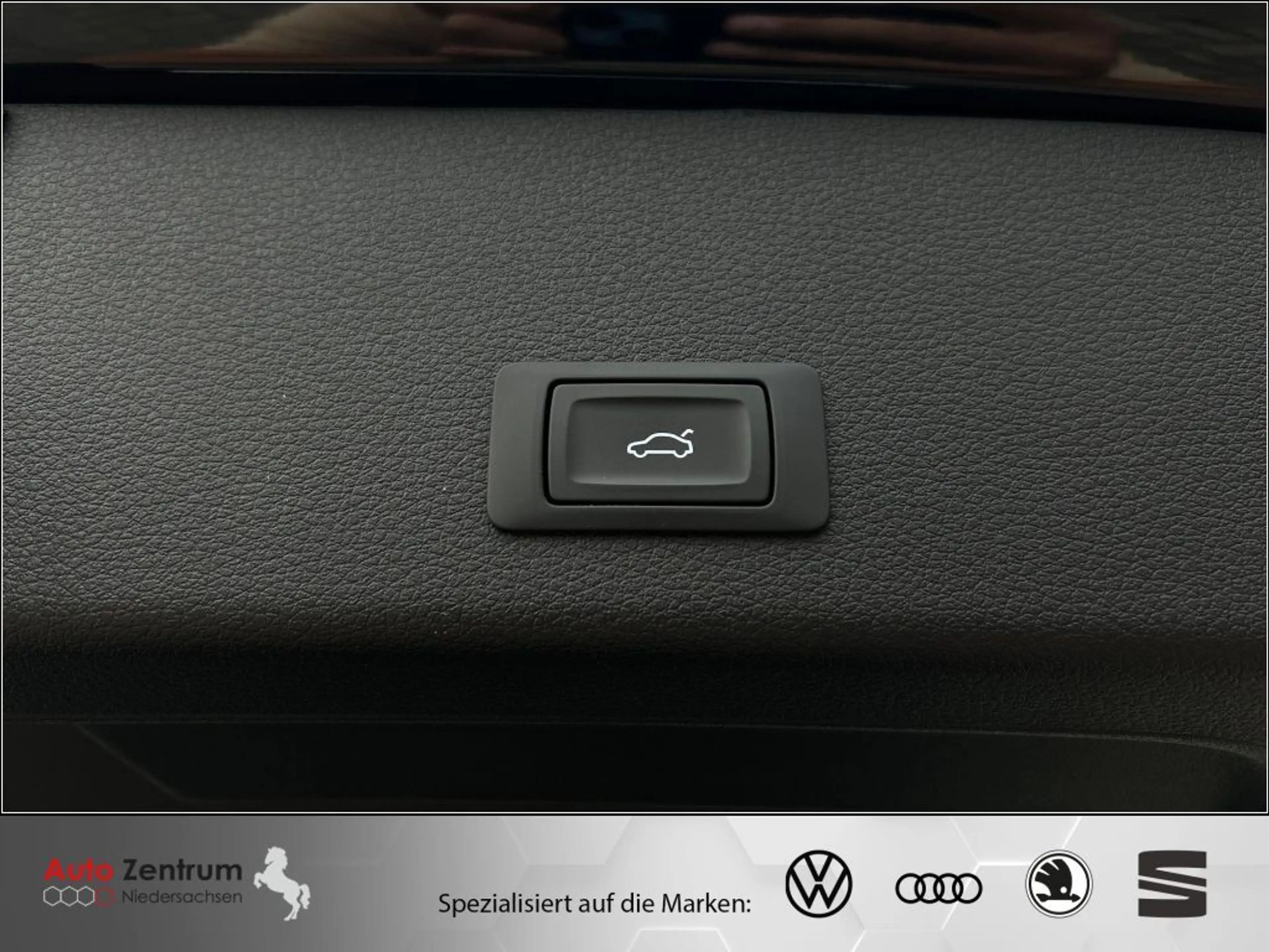 Audi e-tron S quattro AZN-Haus-Förderung* AHK PANO StandH LUFT — photo 8