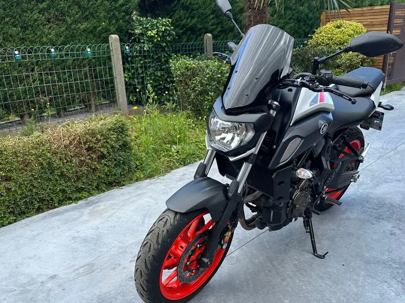 Yamaha MT-07 - foto 2