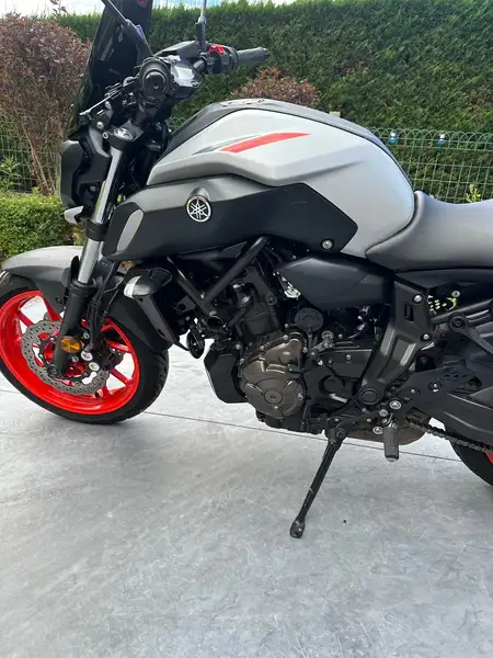 Yamaha MT-07 - foto 8