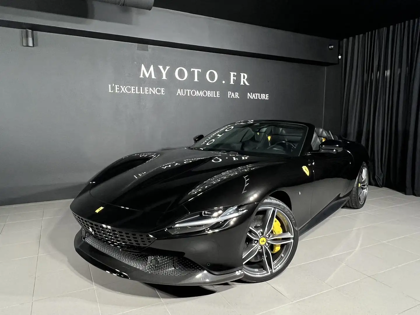 Ferrari Roma SPIDER - 1