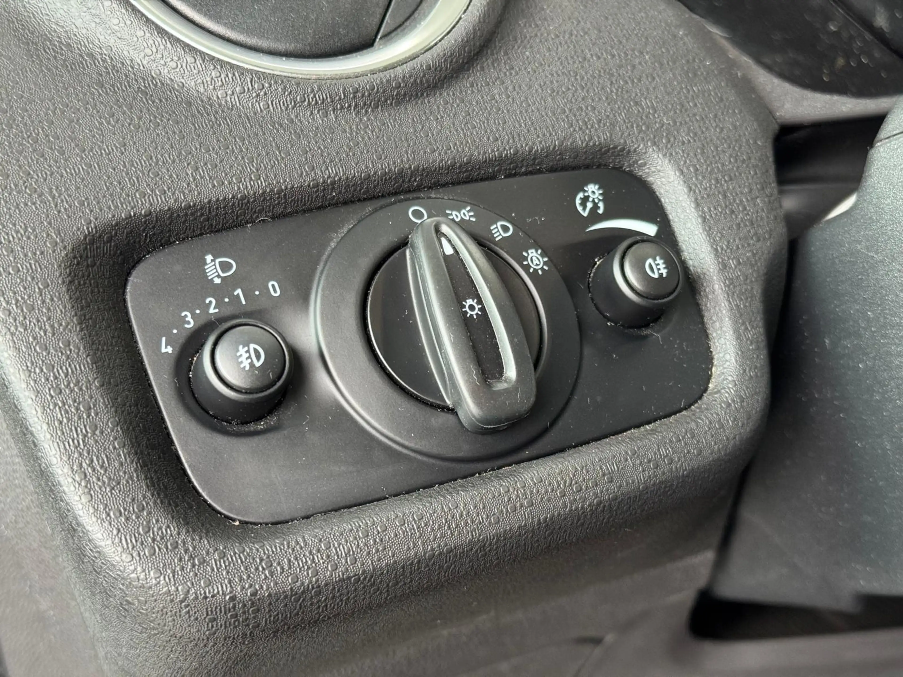 Ford Fiesta 🟩1.0 ESSENCE 80CV - AIRCO - CAPTEUR - CARNET - TITANIUM — photo 14