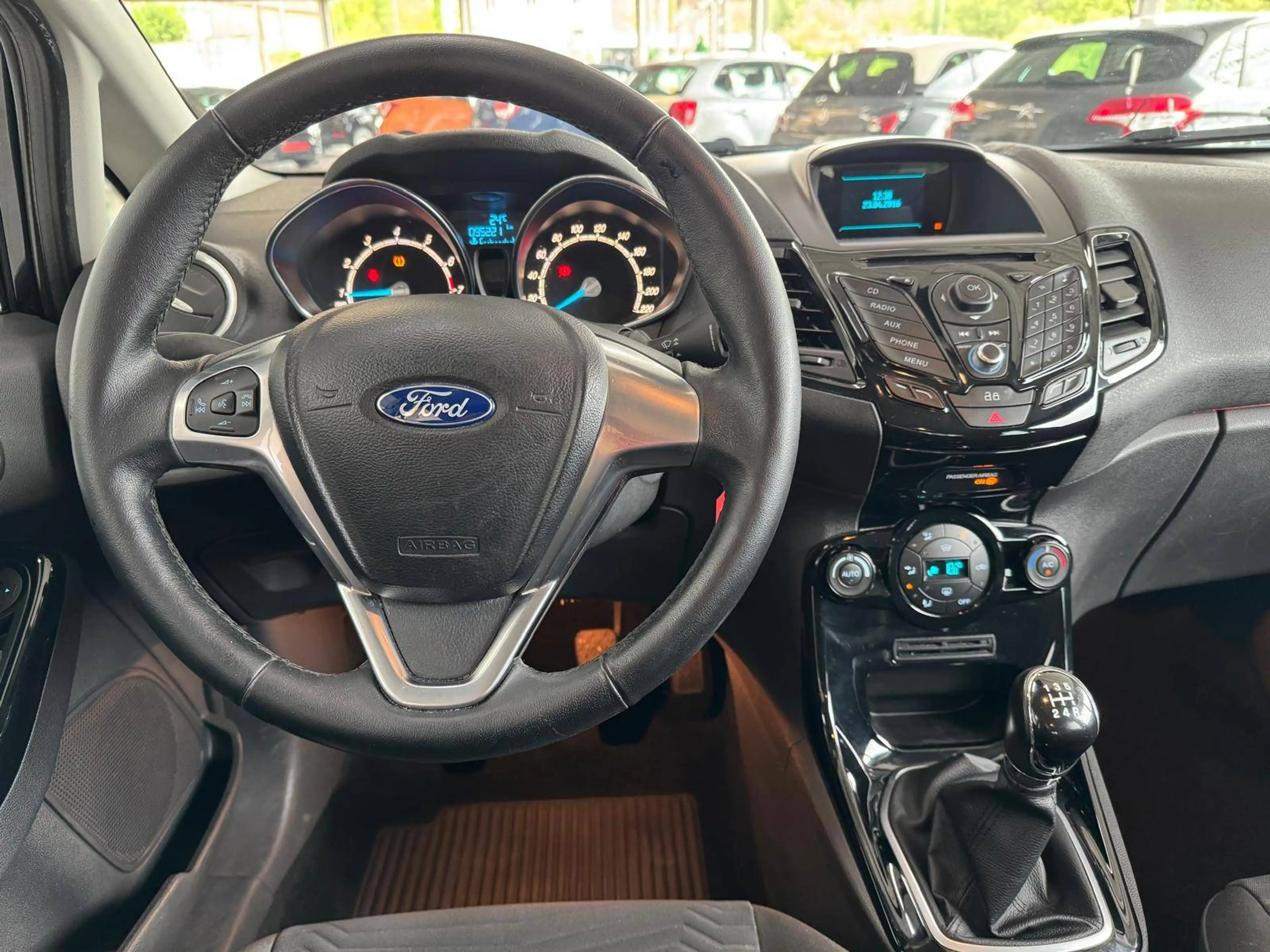 Ford Fiesta 🟩1.0 ESSENCE 80CV - AIRCO - CAPTEUR - CARNET - TITANIUM — photo 12