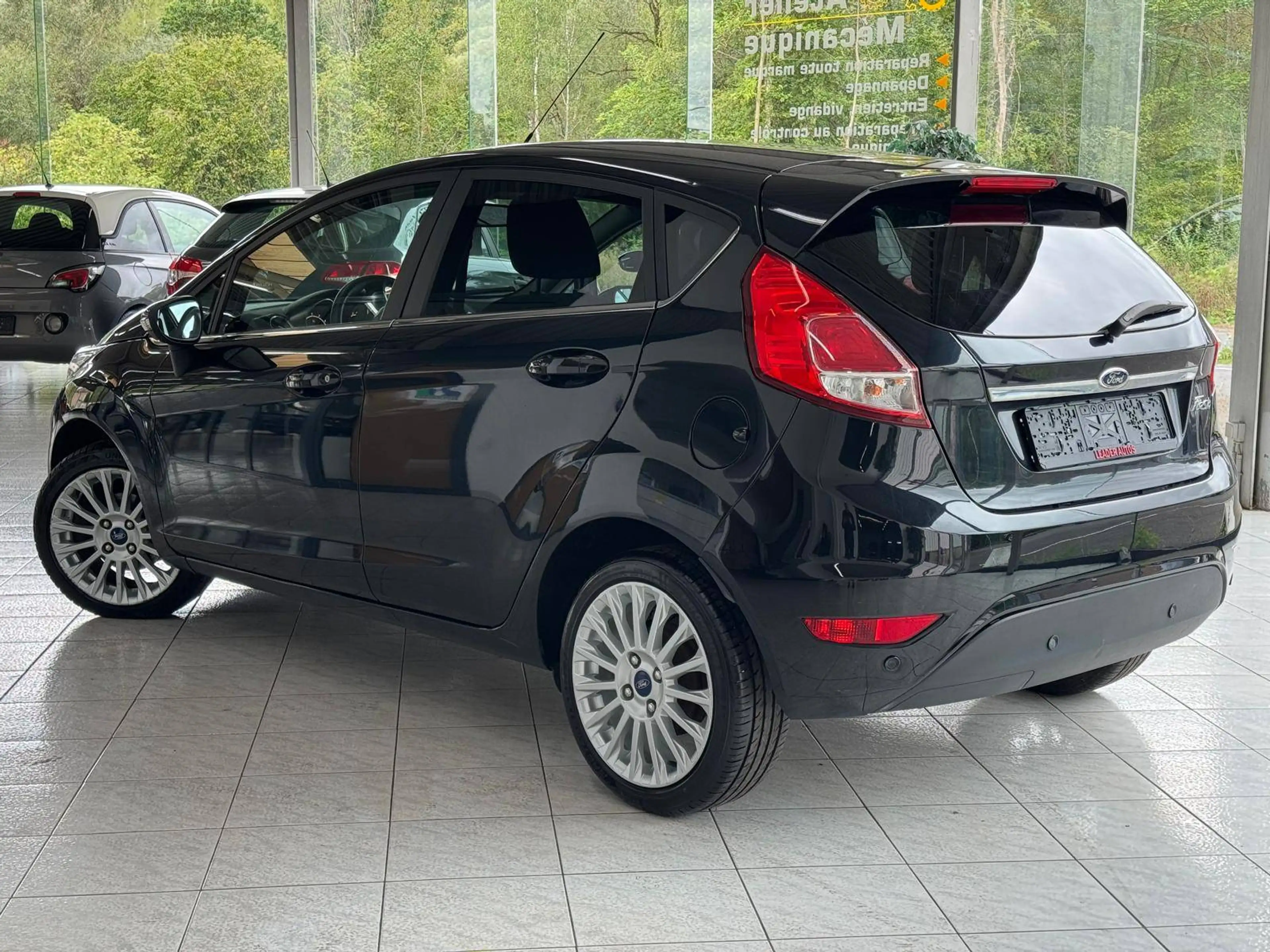Ford Fiesta 🟩1.0 ESSENCE 80CV - AIRCO - CAPTEUR - CARNET - TITANIUM — photo 2