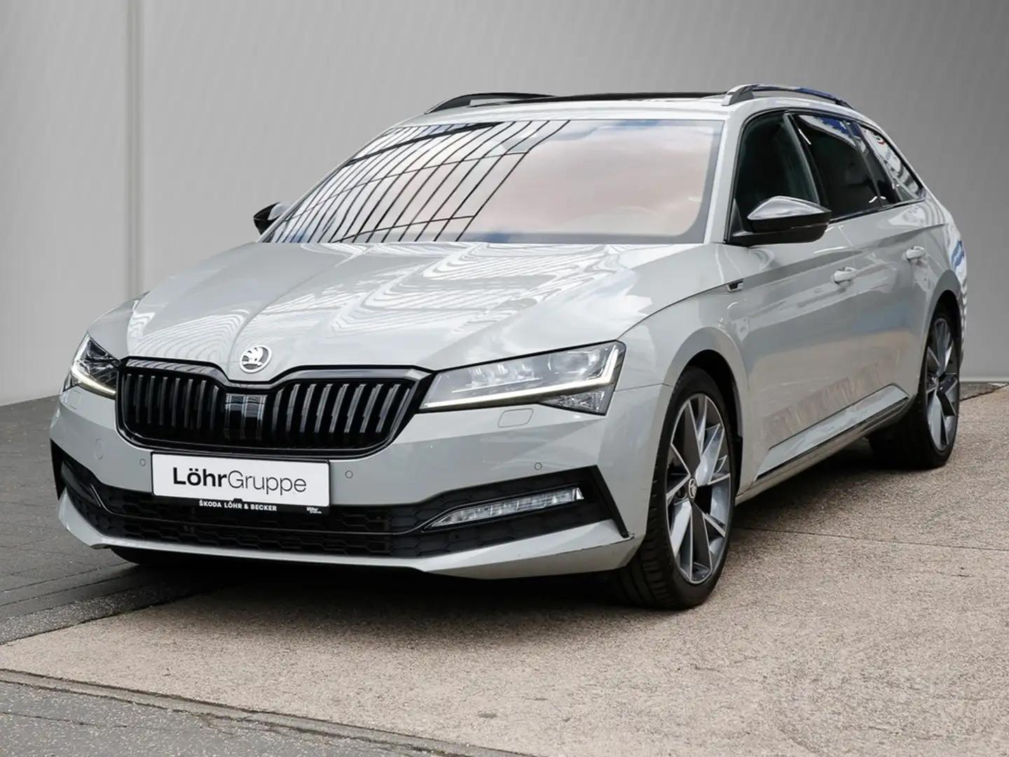 Skoda Superb Combi 2.0 TDI DSG Sportline AHK/Pano/Navi Grigio - 2
