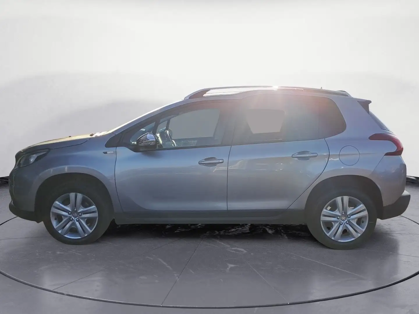Peugeot 2008 Style PureTech 110 Stop&Start Panoramadach Gris - 2
