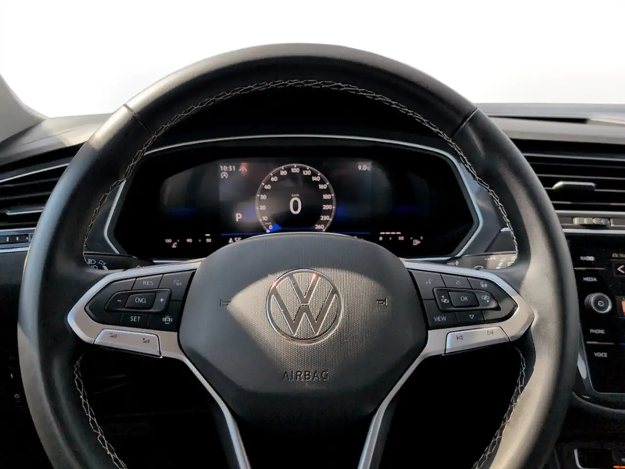 Volkswagen Tiguan снимка Volkswagen Tiguan