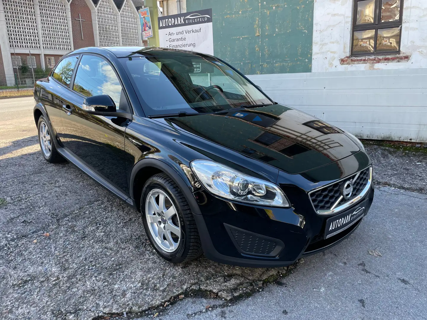 Volvo C30 C30 1.6 Kinetic /1.Hand /Klimaauto./Zahnriemen gew Schwarz - 1