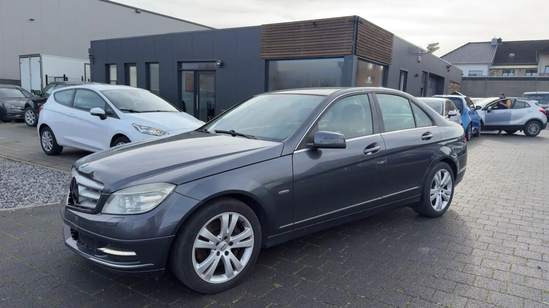 Mercedes-Benz C 350 CDI BlueEfficiency Avantgarde Grau - 1