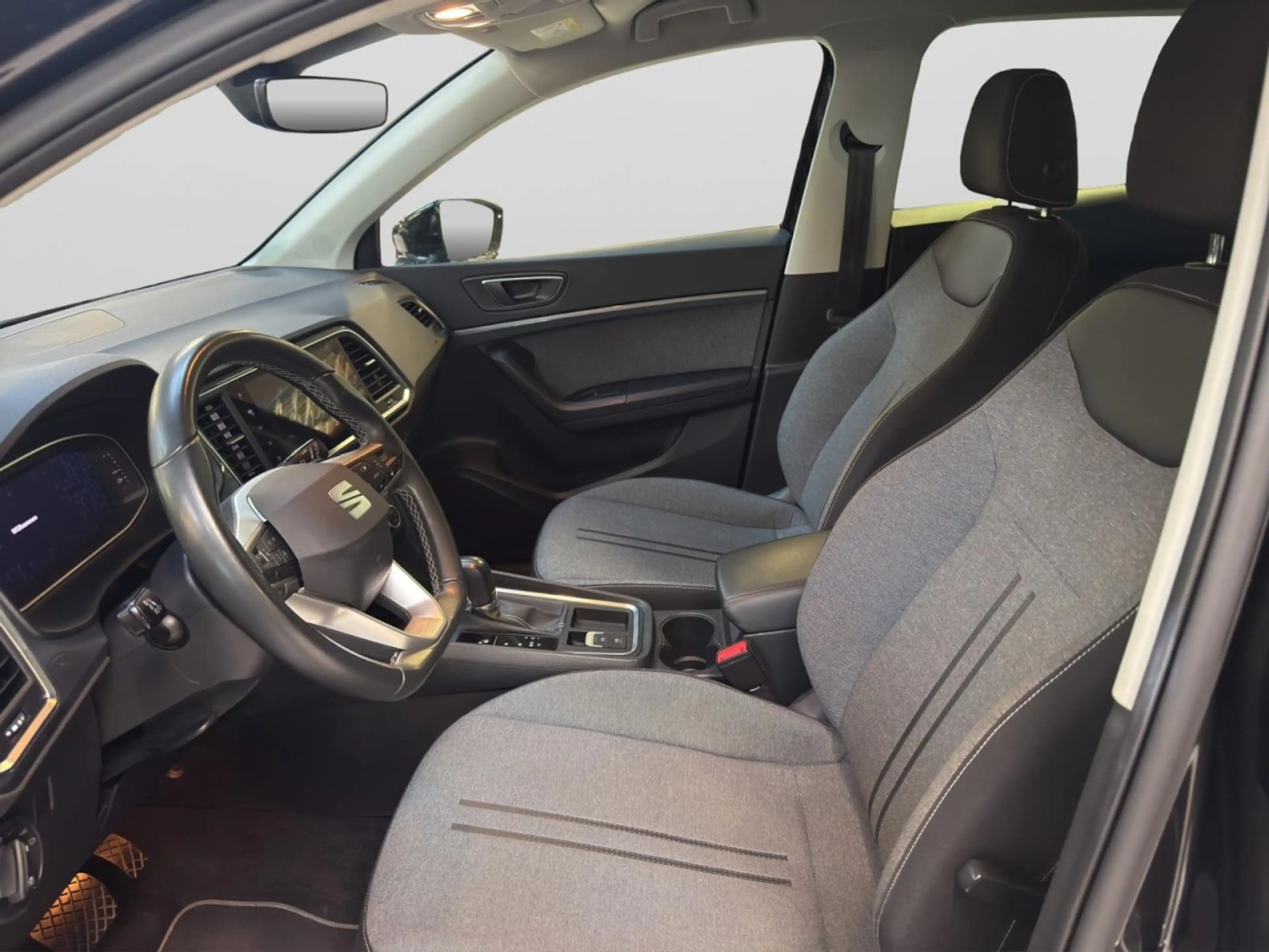 SEAT Ateca Style 1.5 TSI ACT 110 kW SHZ,AHK, LED Klima Navi — photo 11