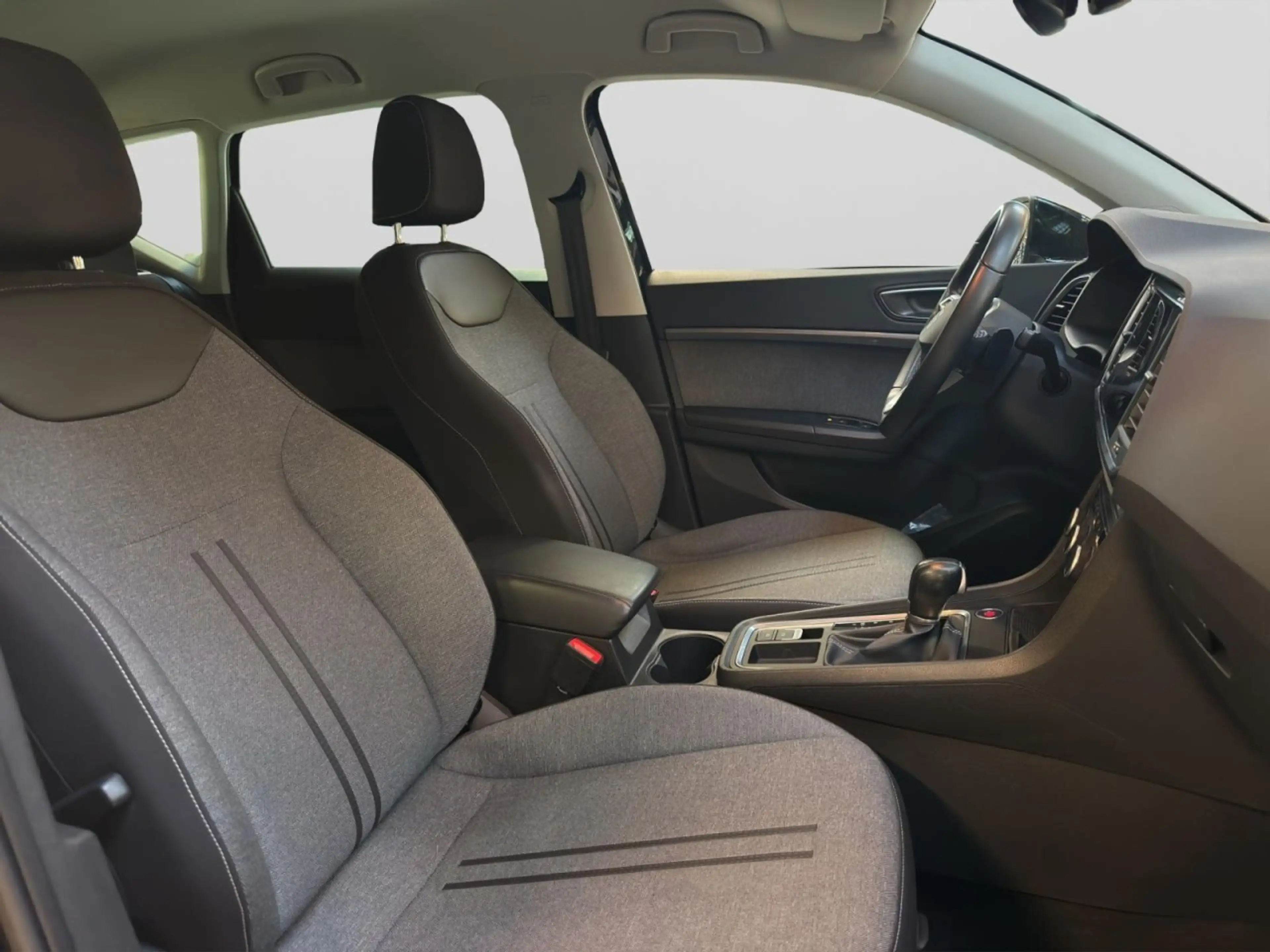 SEAT Ateca Style 1.5 TSI ACT 110 kW SHZ,AHK, LED Klima Navi — photo 15