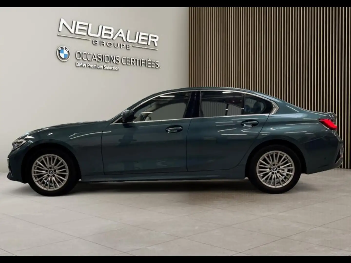 BMW 318 318dA MH 150ch Luxury - 2