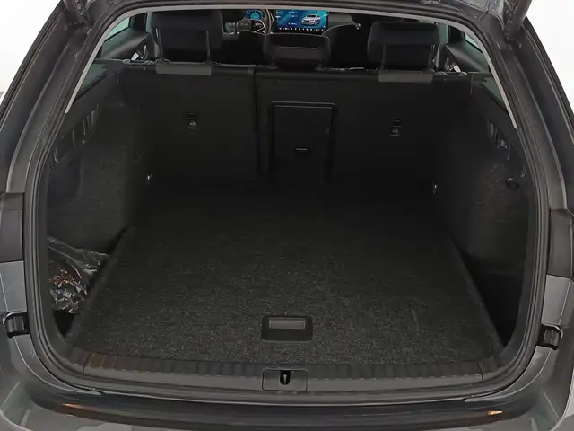 Skoda Octavia view 7