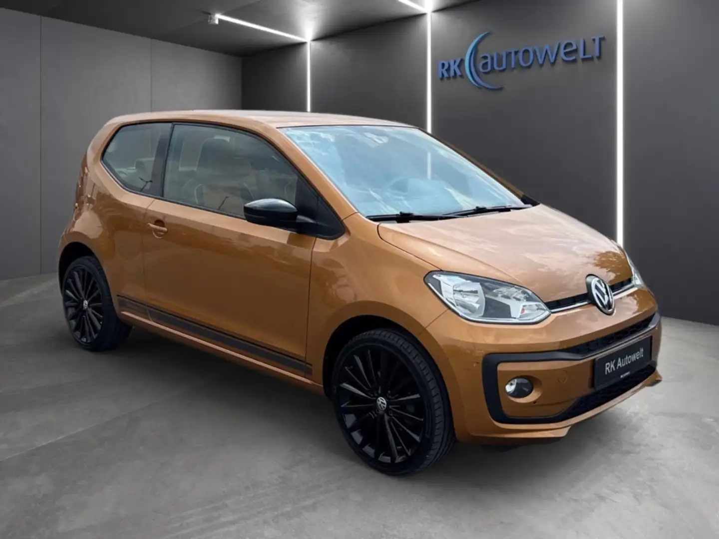 Volkswagen up! special black pearl 1.0 Klima PDC SHZ Tempo Золотий - 2