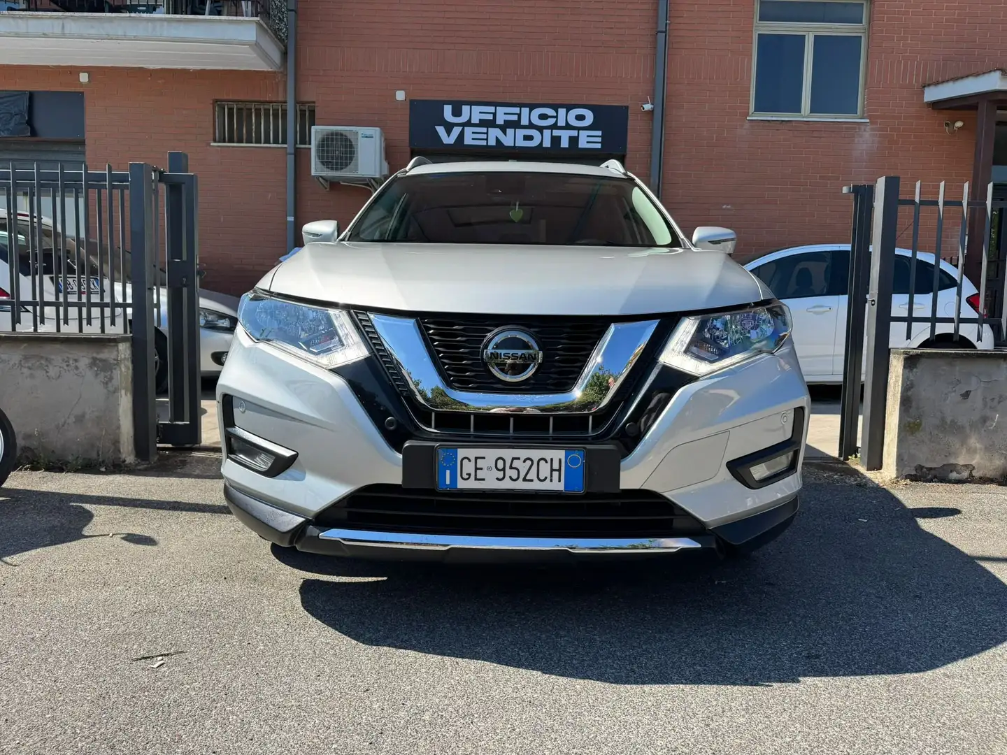 Nissan X-Trail X-Trail III 1.7 dci N-Connecta 4wd x-tronic my20 Gris - 2