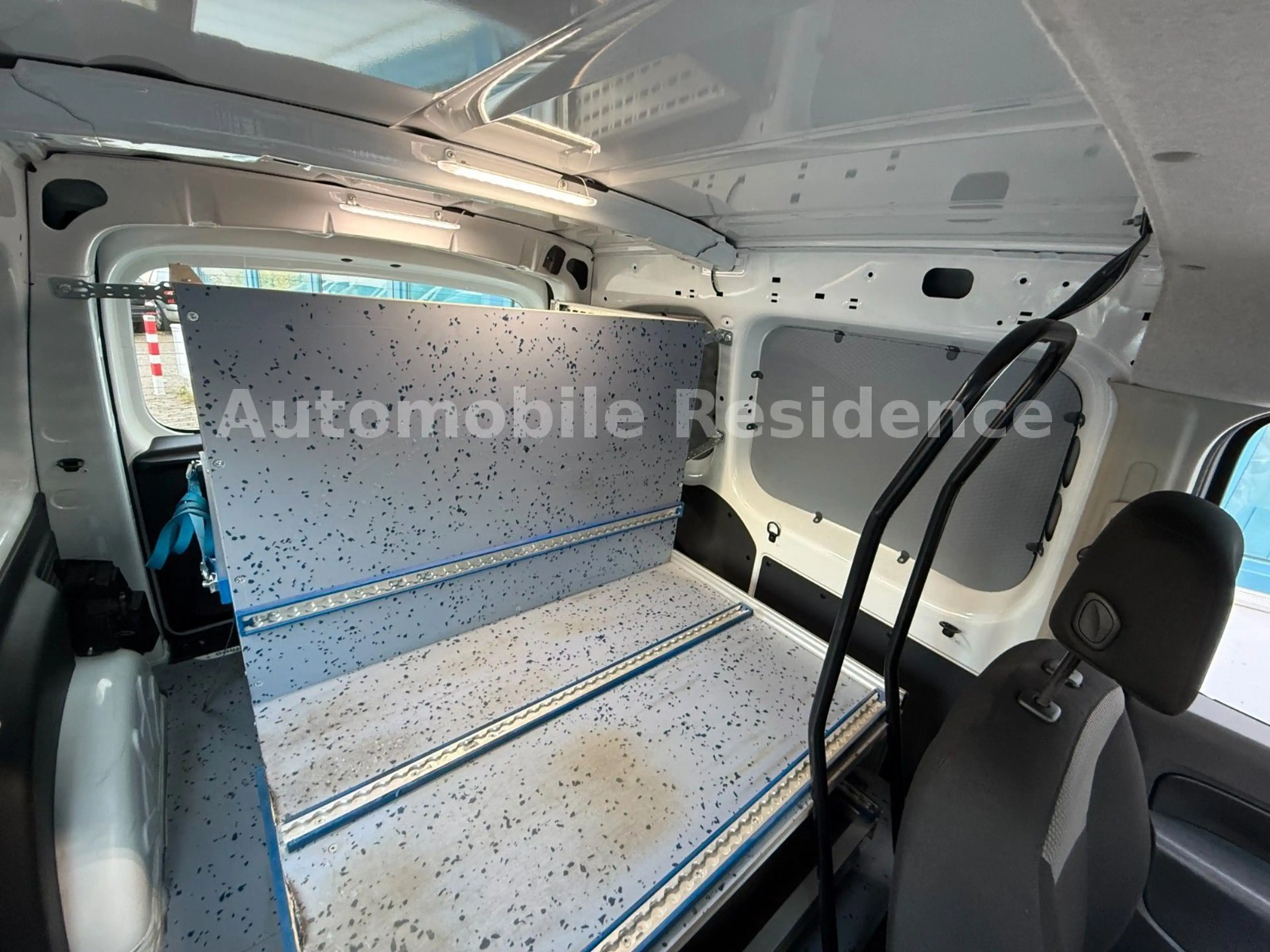 Renault Kangoo Z.E.33*REGALSYSTEM*NAVI*KLIMA*PDC*mit Bat — photo 10