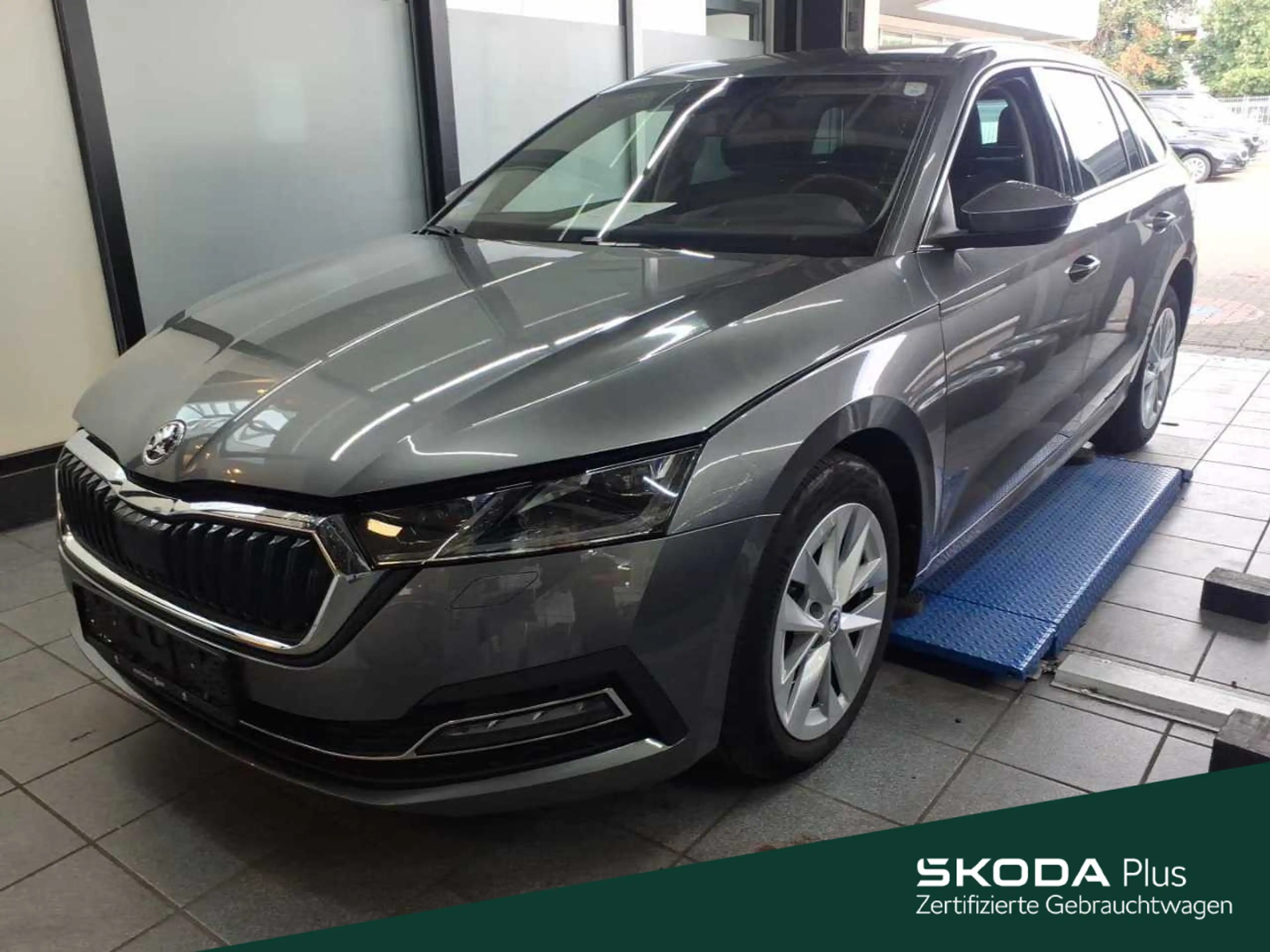 Skoda Octavia Combi Style 2.0 TDI 4x4 AHK, DCC, Stndhz