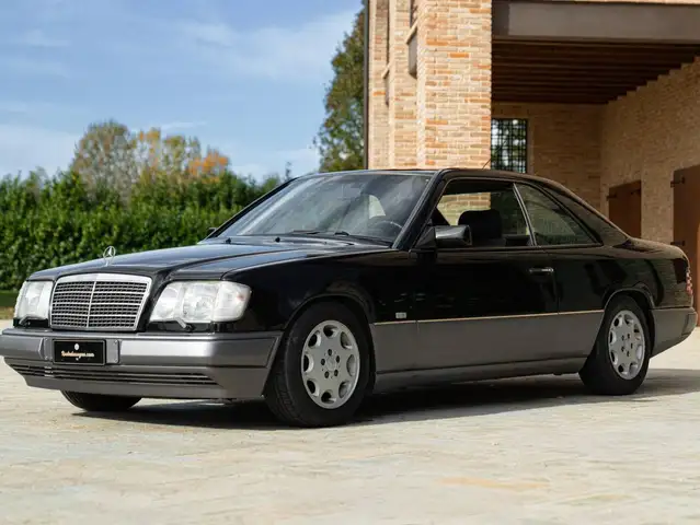 Mercedes-Benz CE 200 COUPE