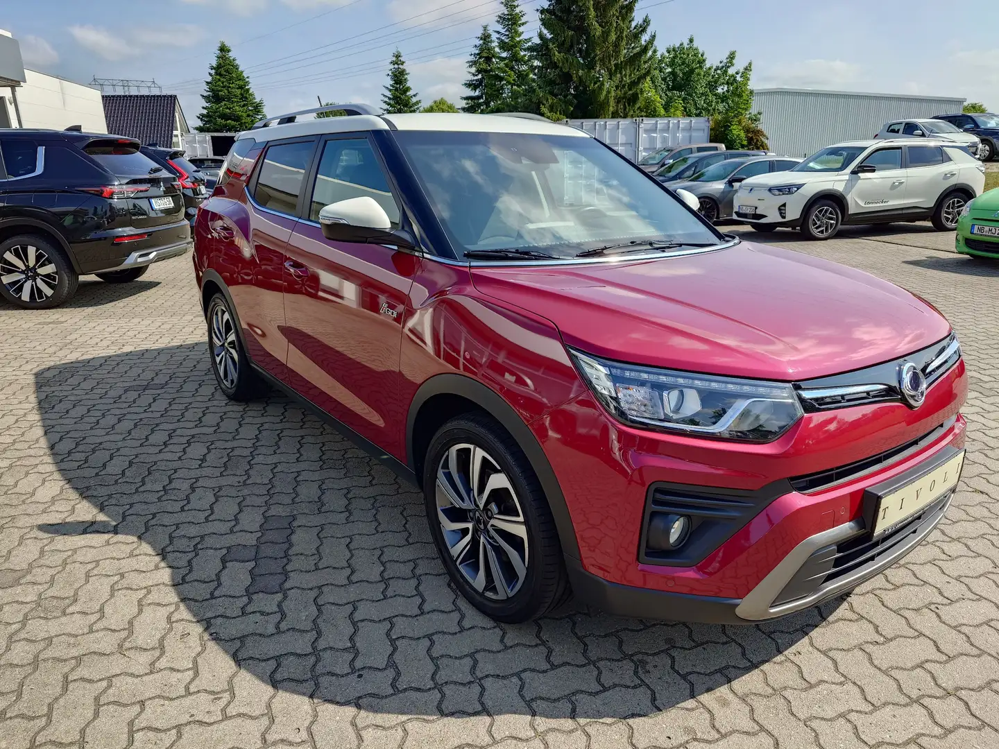SsangYong Tivoli 1.5 T-GDi 2WD Grand Fizz,Navi+Lenkradheizung! 1.Hd Rouge - 1