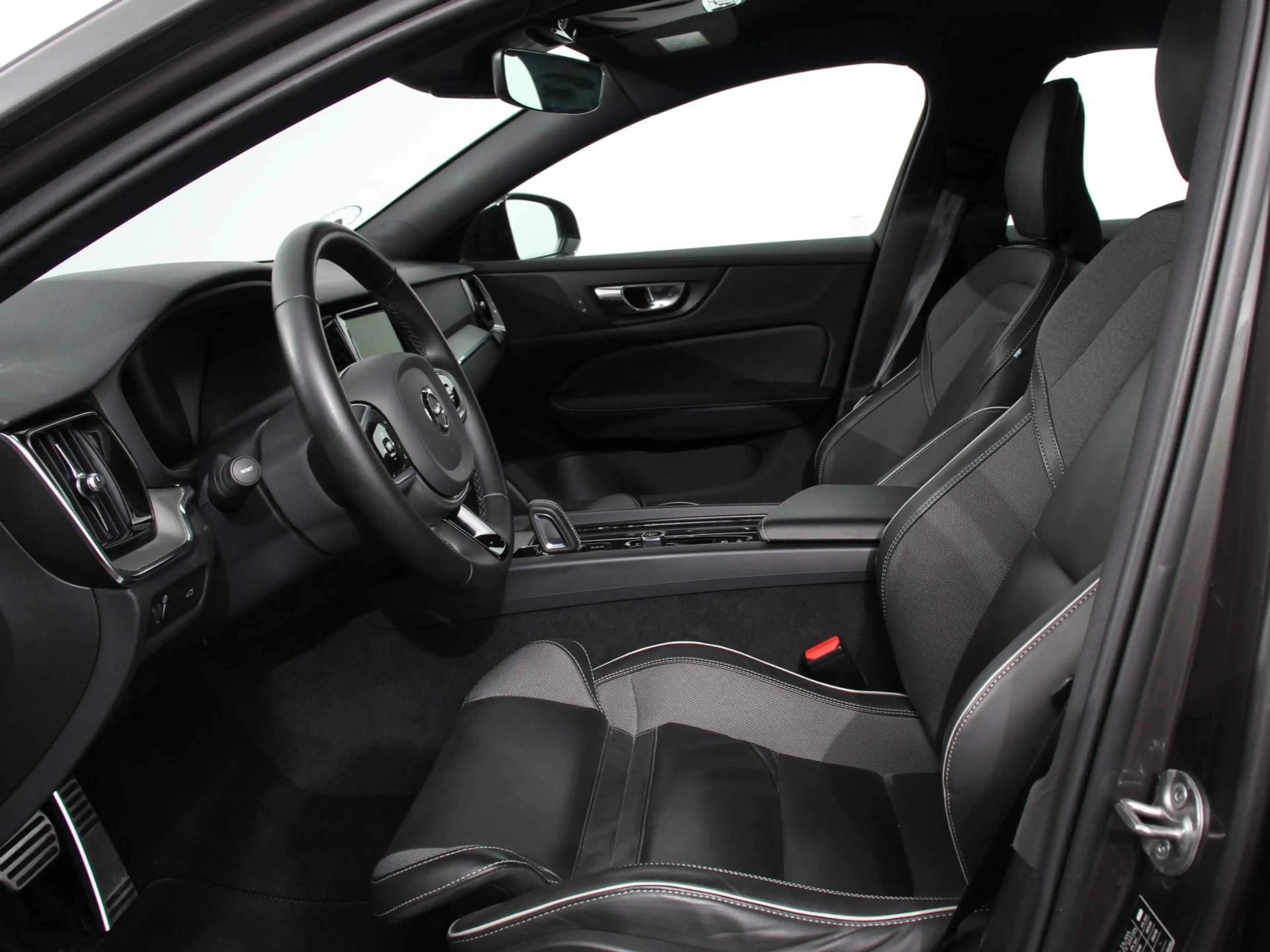 Volvo V60 2.0 B4 R-Design Navigatie Camera Climate Control P — photo 8