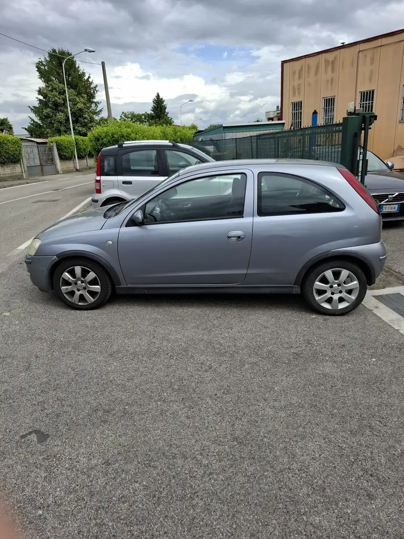 Opel Corsa 3p 1.2 Club c/abs - 2