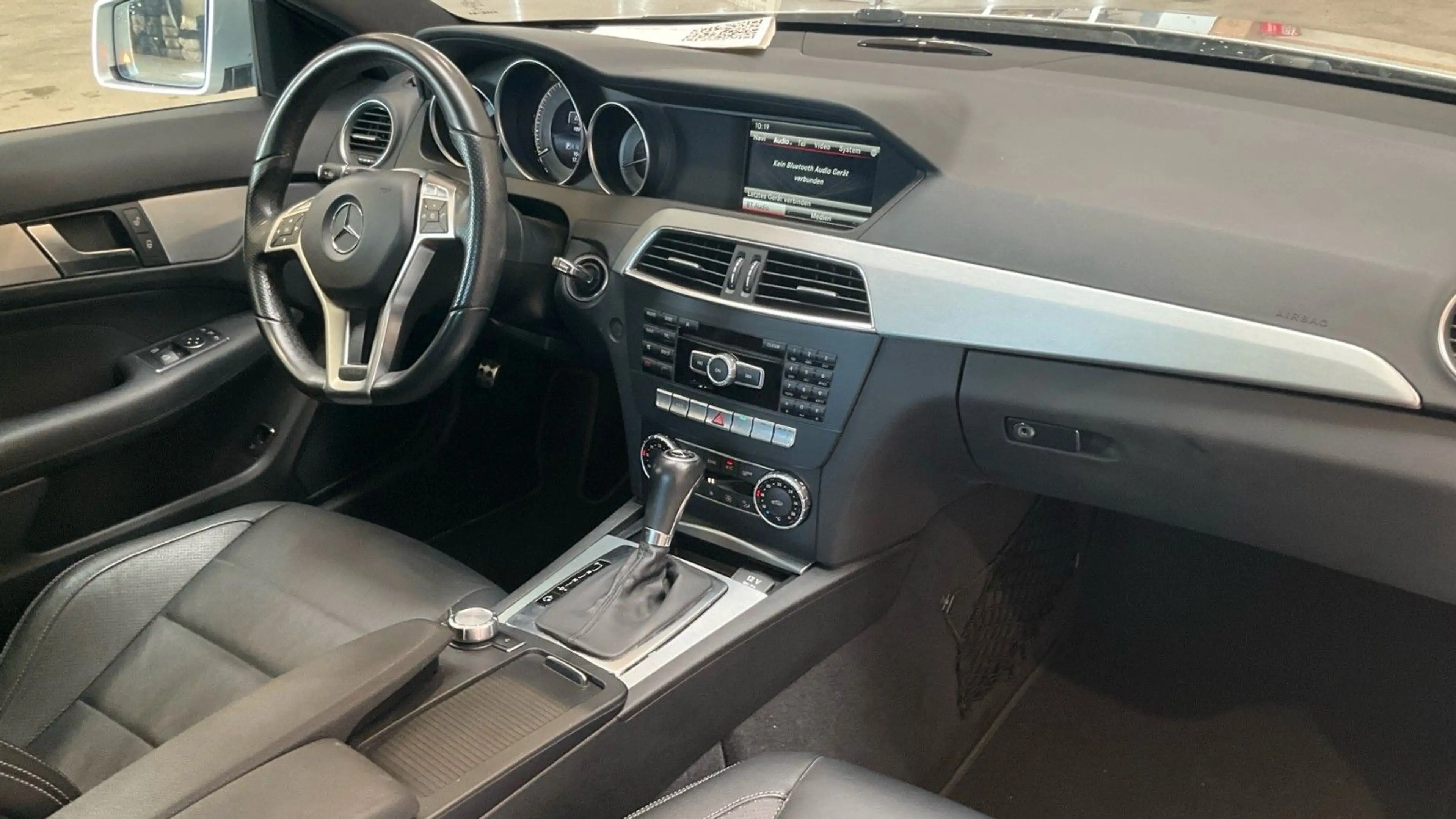 Mercedes-Benz C 250 CGI Coupe/AMG/Xenon/Panorama/Kamera/Leder — photo 9