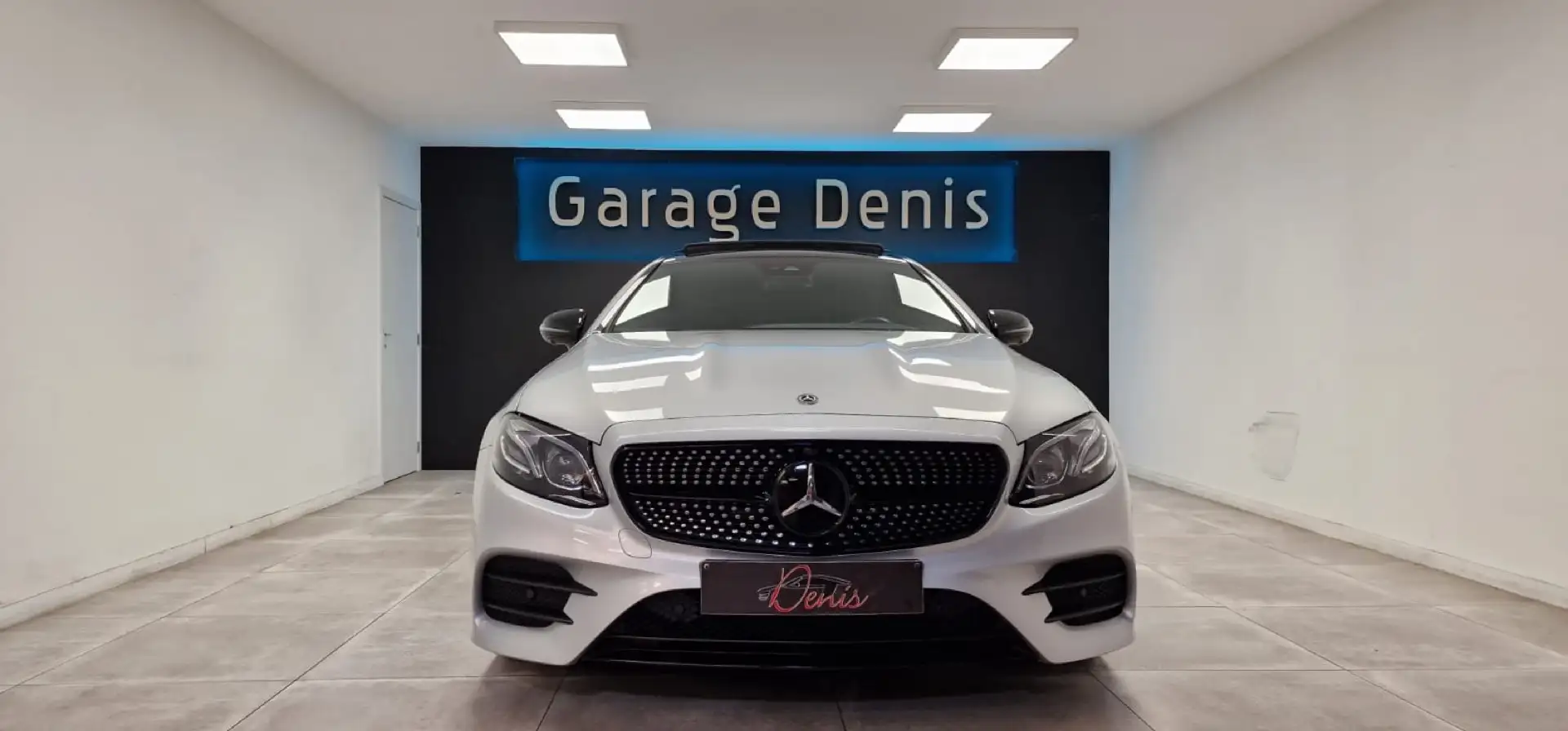 Mercedes-Benz E 220 d  PACK AMG**GPS+CAMERA**TOIT-PANO*LED**CUIR Gris - 2