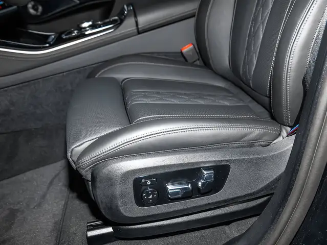 BMW X5 view 15