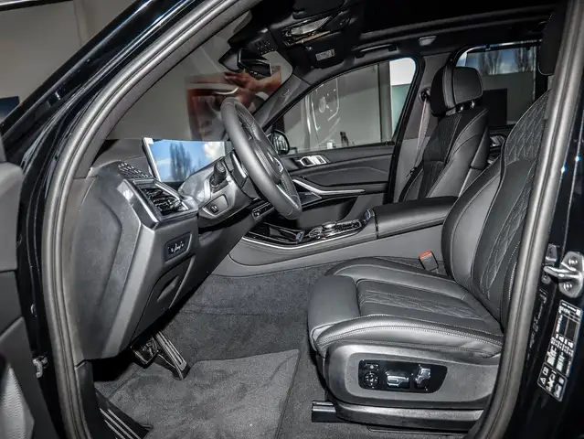 BMW X5 view 7